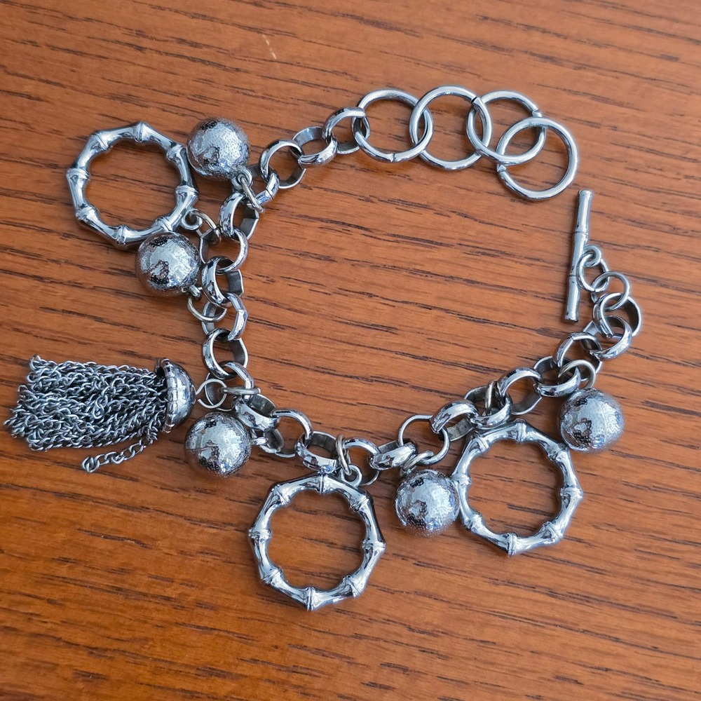 Silver Tone Chunky Charm Bracelet Bamboo Rings Spheres Tassel T-Bar Toggle 8in